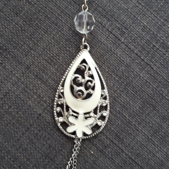 Jewelry - Necklace